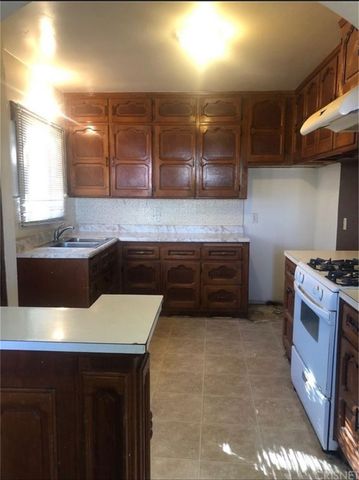 38363 Rosemarie, Palmdale, CA 93550