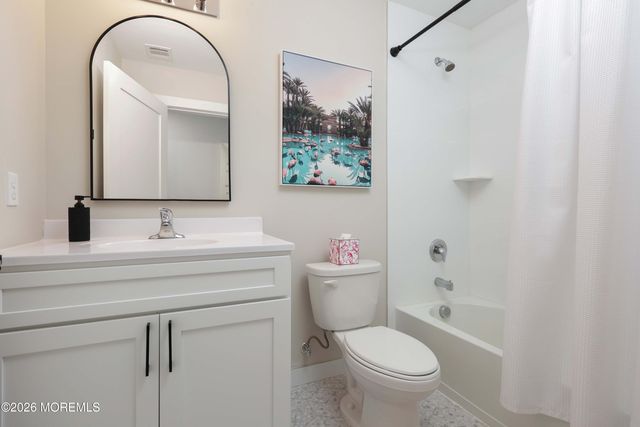 333 First Street 8, Keyport, NJ 07735