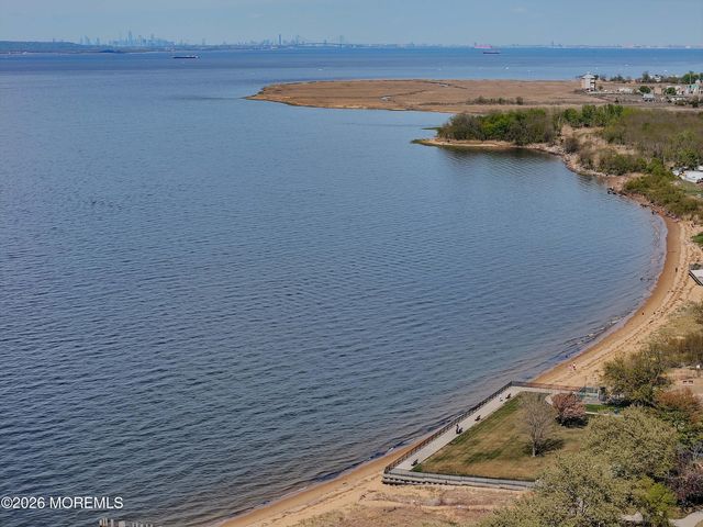 333 First Street 8, Keyport, NJ 07735