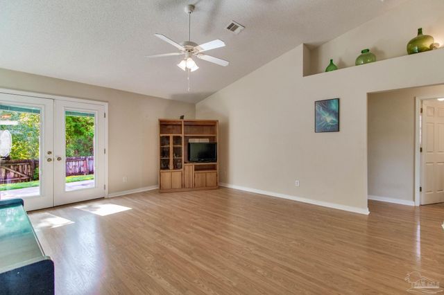 3424 Esplanade Dr, Pensacola, FL 32506