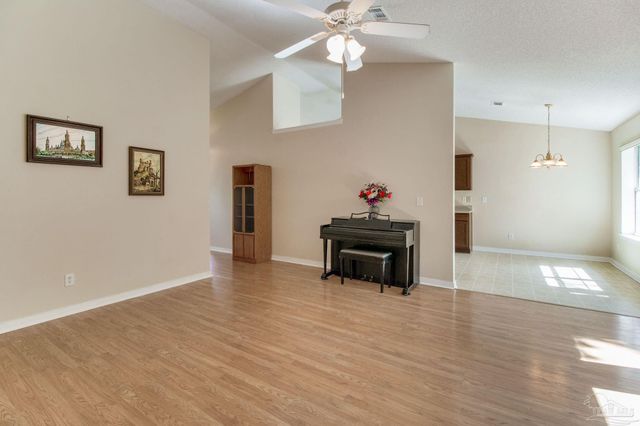 3424 Esplanade Dr, Pensacola, FL 32506