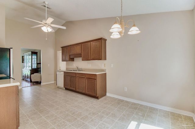 3424 Esplanade Dr, Pensacola, FL 32506