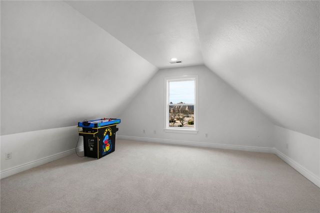 11 Sherwood Drive, Rogers, AR 72758