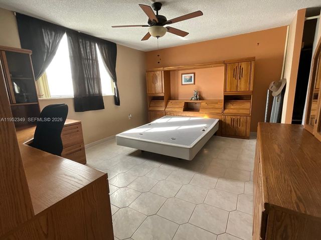 3600 NE 170th St 107, North Miami Beach, FL 33160