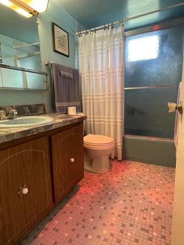 3600 NE 170th St 107, North Miami Beach, FL 33160