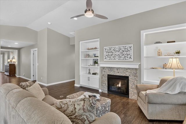 1015 W Siena Peak Dr, Spokane, WA 99224