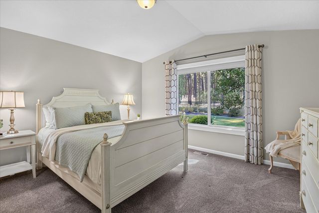 1015 W Siena Peak Dr, Spokane, WA 99224