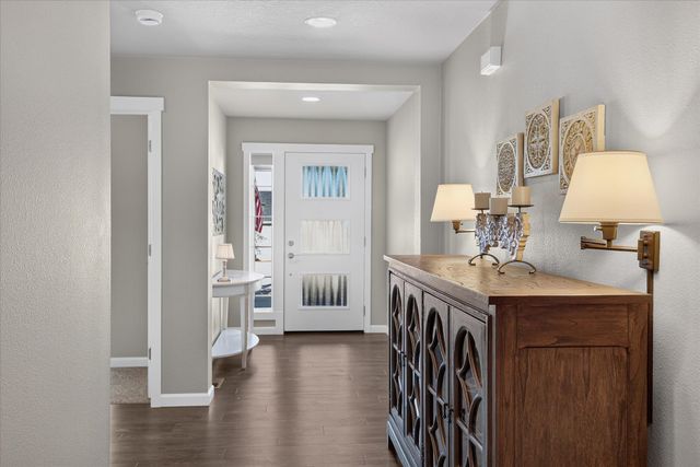 1015 W Siena Peak Dr, Spokane, WA 99224