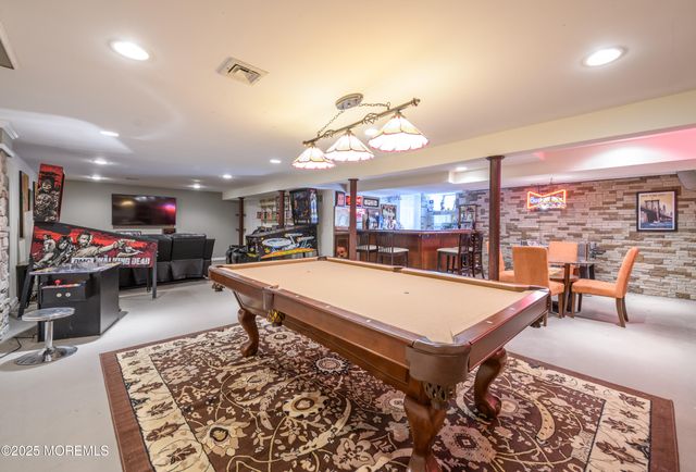 74 Henry Drive, New Monmouth, NJ 07748