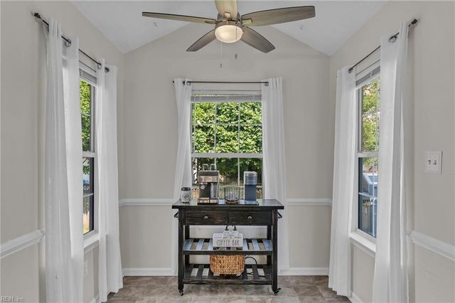 116 Grand View DR, Hampton, VA 23664