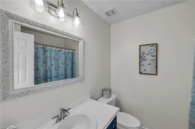 116 Grand View DR, Hampton, VA 23664