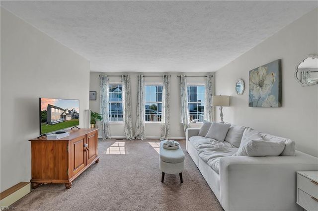 116 Grand View DR, Hampton, VA 23664