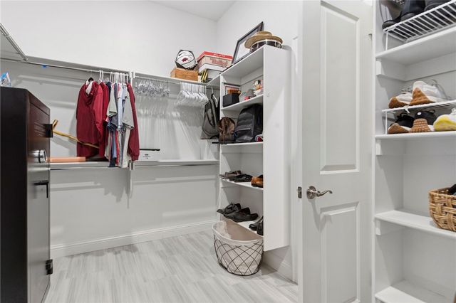 5500 W Lakewood Drive, Rogers, AR 72758