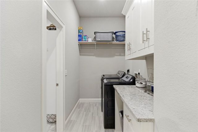 5500 W Lakewood Drive, Rogers, AR 72758