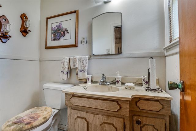 1447 Gillette Street, Dallas, TX 75217
