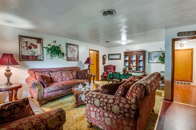 1447 Gillette Street, Dallas, TX 75217