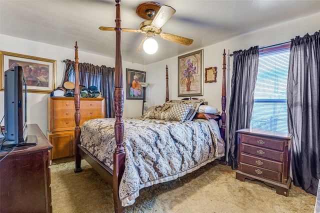 1447 Gillette Street, Dallas, TX 75217