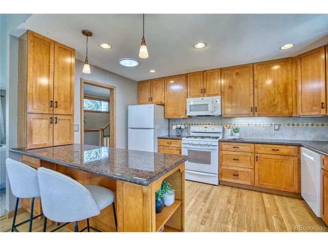 7216 Timothy Pl, Niwot, CO 80503