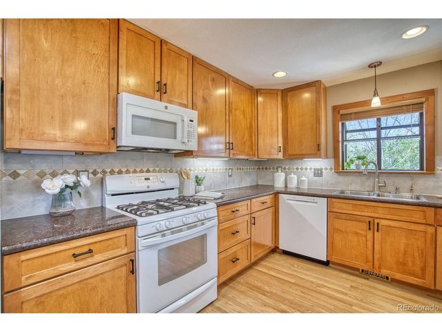 7216 Timothy Pl, Niwot, CO 80503