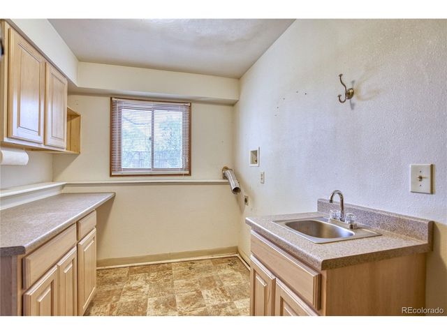 7216 Timothy Pl, Niwot, CO 80503