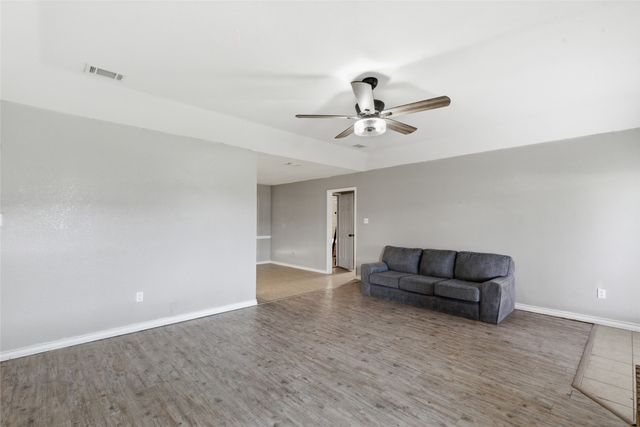 119 Blue Jay Street, Stephenville, TX 76401
