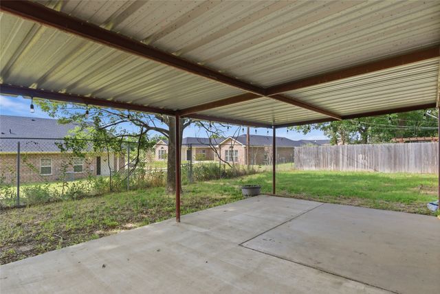 119 Blue Jay Street, Stephenville, TX 76401