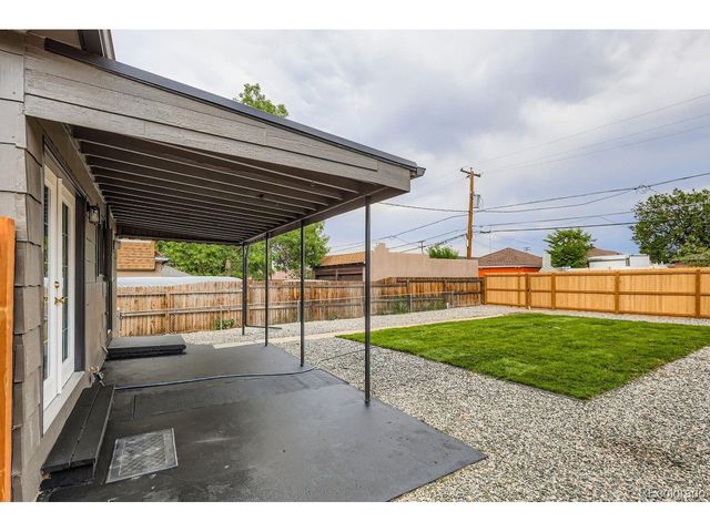 1450 Joliet St, Aurora, CO 80010