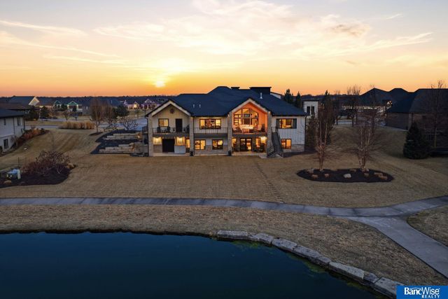 3130 W Bow Bridge Road, Lincoln, NE 68523