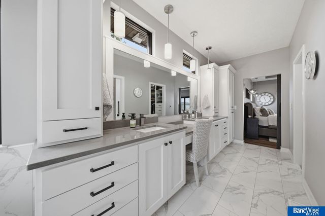 3130 W Bow Bridge Road, Lincoln, NE 68523