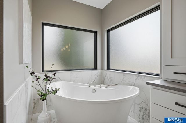 3130 W Bow Bridge Road, Lincoln, NE 68523