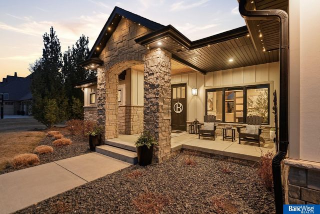 3130 W Bow Bridge Road, Lincoln, NE 68523