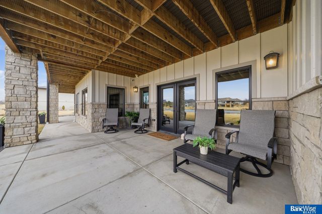 3130 W Bow Bridge Road, Lincoln, NE 68523