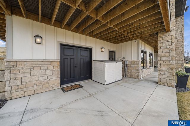 3130 W Bow Bridge Road, Lincoln, NE 68523