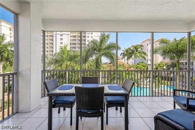 470 Launch CIR V301, Naples, FL 34108