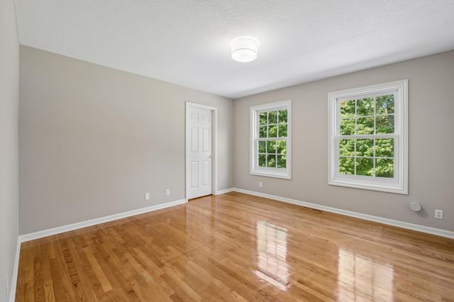 1015 W Cove Lane, Minnetrista, MN 55364
