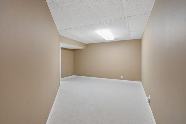 1015 W Cove Lane, Minnetrista, MN 55364