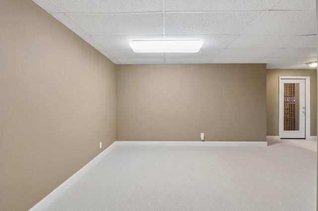 1015 W Cove Lane, Minnetrista, MN 55364