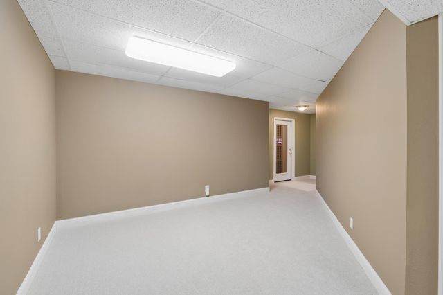 1015 W Cove Lane, Minnetrista, MN 55364