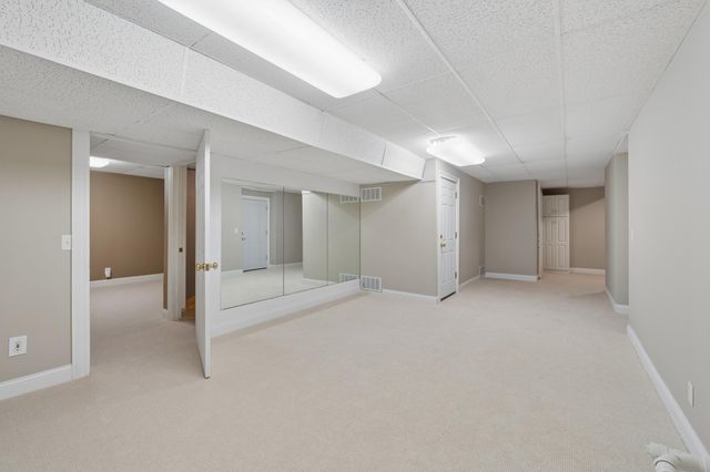 1015 W Cove Lane, Minnetrista, MN 55364