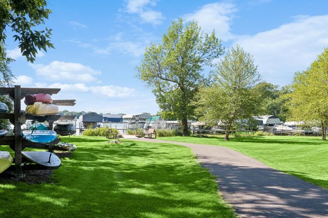 1015 W Cove Lane, Minnetrista, MN 55364