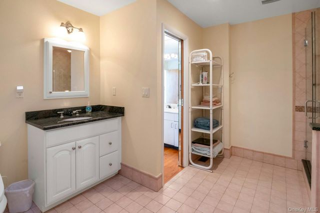 637 Long Hill Road W, Briarcliff Manor, NY 10510