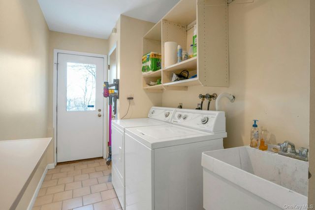 637 Long Hill Road W, Briarcliff Manor, NY 10510