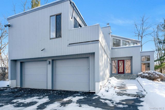 637 Long Hill Road W, Briarcliff Manor, NY 10510