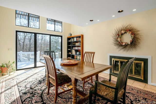 637 Long Hill Road W, Briarcliff Manor, NY 10510