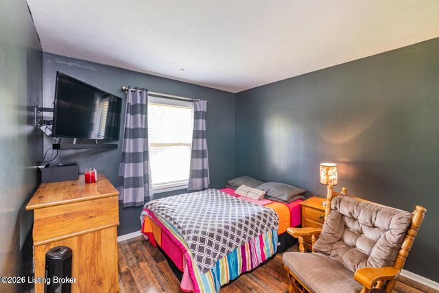 6703 Barbrook Rd, Louisville, KY 40258