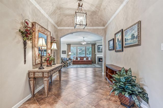 2427 Pioneer Oaks Drive, Fresno, TX 77545