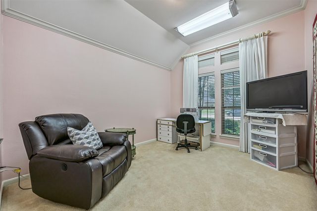 2427 Pioneer Oaks Drive, Fresno, TX 77545