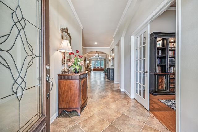 2427 Pioneer Oaks Drive, Fresno, TX 77545