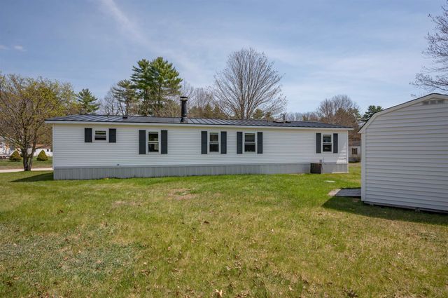 2 Kennedy Street, Epsom, NH 03234