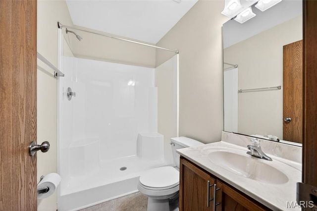 1043 Arlington Way, Warrenton, MO 63383